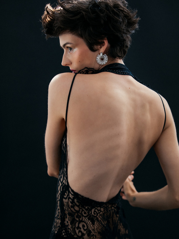 back makeup for backless dress A sneak peak from the weekend... Slicked back bridal bun to compliment this  stunning backless wedding dress 
